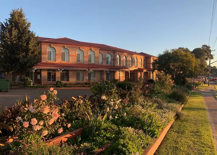 Golf hotel: Heritage Motor Inn Goulburn